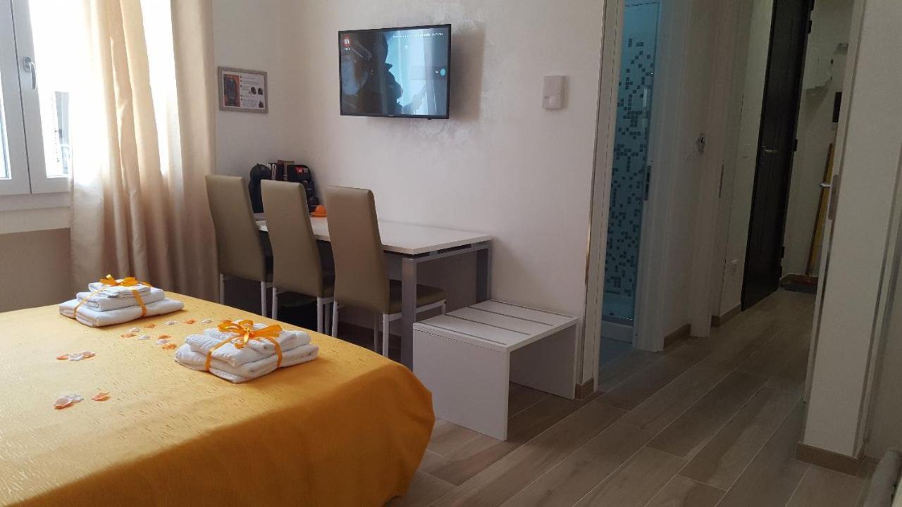 Martina'S House Hotel Porto Cesareo Eksteriør billede